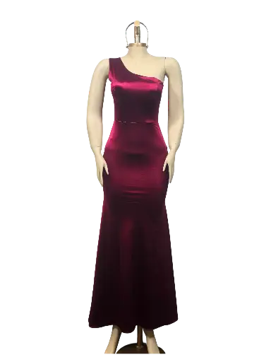 [112025138] RED 212